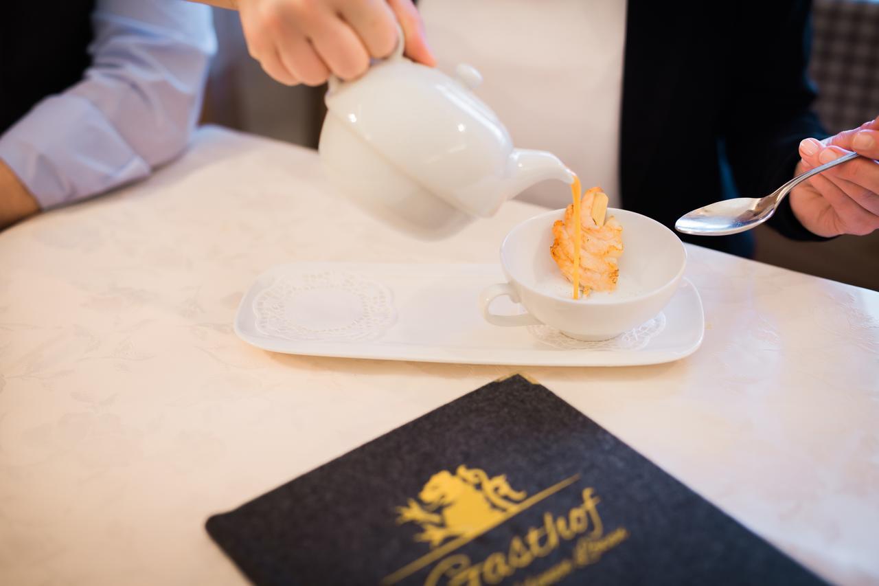 瑙德斯 金狮宾馆酒店 外观 照片
